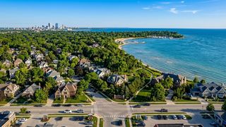 Moving to Fox Point, Wisconsin: Luxury Homes and Lake Michigan Living on Milwaukee’s North Shore (Featured )